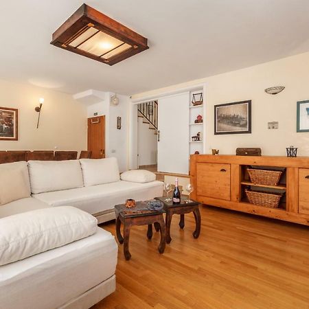 Holiday Home Harmony Zrnovnica Ngoại thất bức ảnh