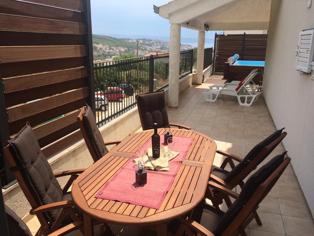 Holiday Home Harmony Zrnovnica Ngoại thất bức ảnh