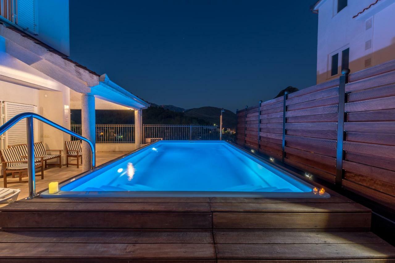 Holiday Home Harmony Zrnovnica Ngoại thất bức ảnh