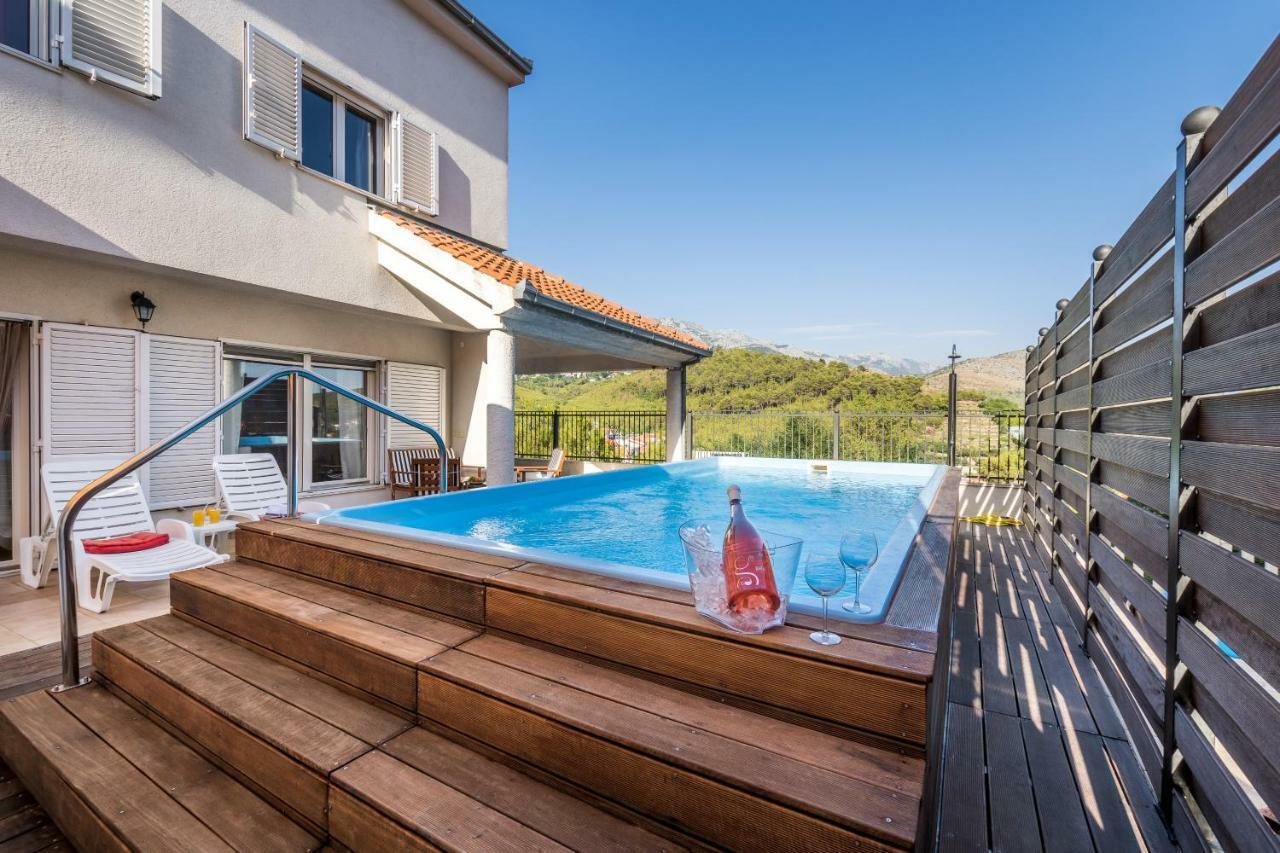 Holiday Home Harmony Zrnovnica Ngoại thất bức ảnh
